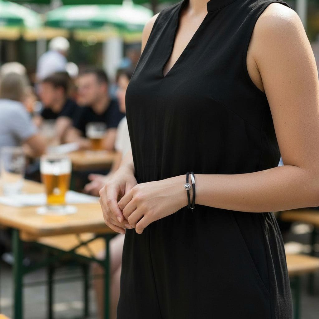 LEDERARMBAND TIFFANY MIT EDLEM SILBERCHARM - Duolino Design