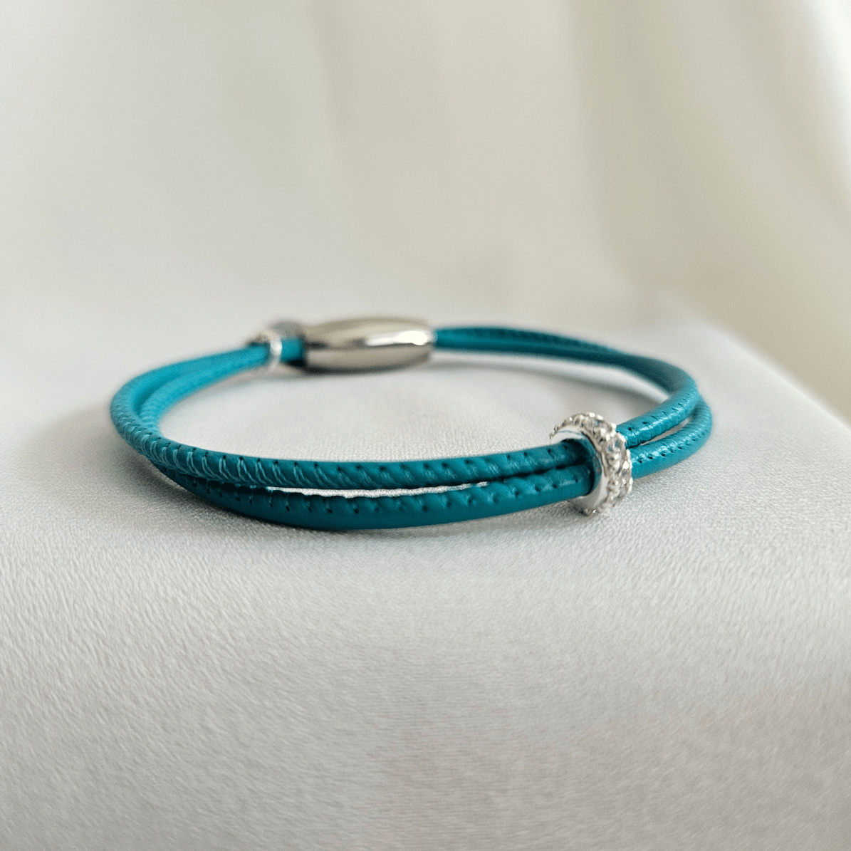 Exquisite Lederarmband Emilia – Zirkonia Schmuck - Duolino Design