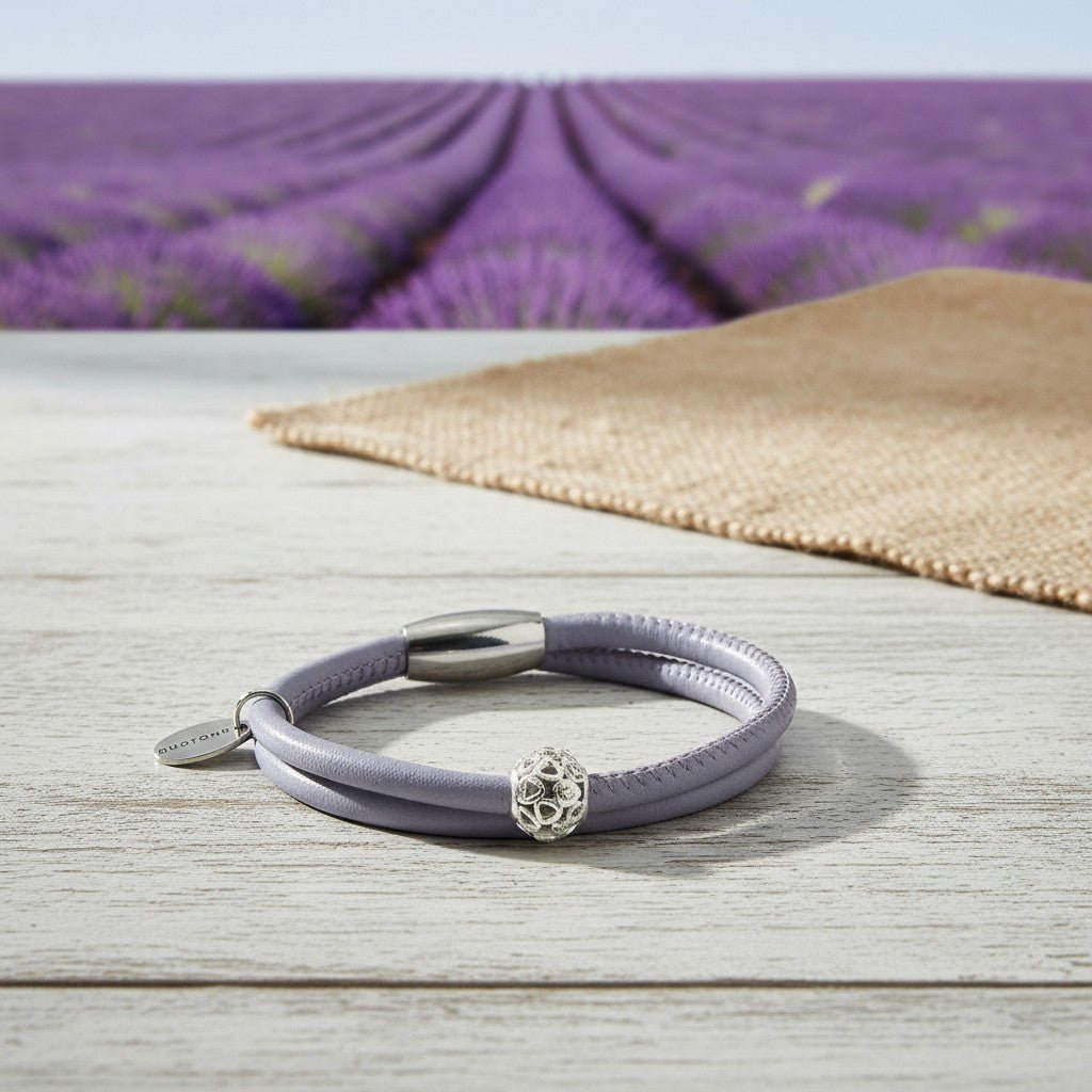 NEUES MODELL! LEDERARMBAND TIFFANY MIT EDLEM SILBERCHARM (FARBE LAVENDEL) - Duolino Design