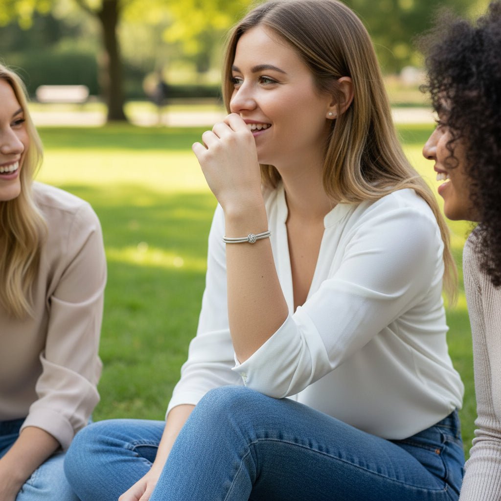 LEDERARMBAND NIKE AUS WEICHEM NAPPALEDER MIT SILBER - CHARM - Duolino Design